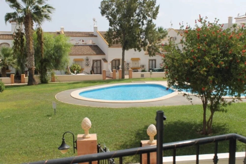 Los Dolses Townhouse Overlooking Com Pool Ld288
