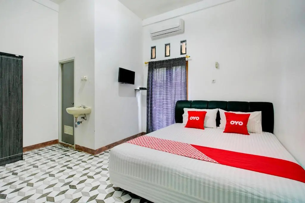 OYO 3748 Rn Syariah Guest House
