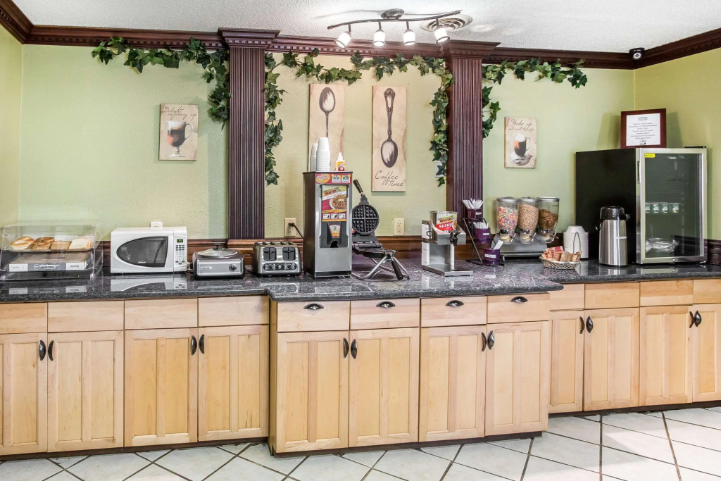 Rodeway Inn & Suites Smyrna - Nashville Area