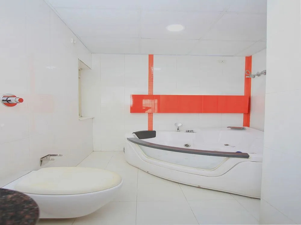 OYO 11137 Hotel Morgen Suites