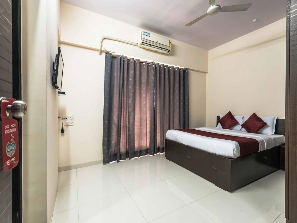 OYO 2903 Apartment Bandra East