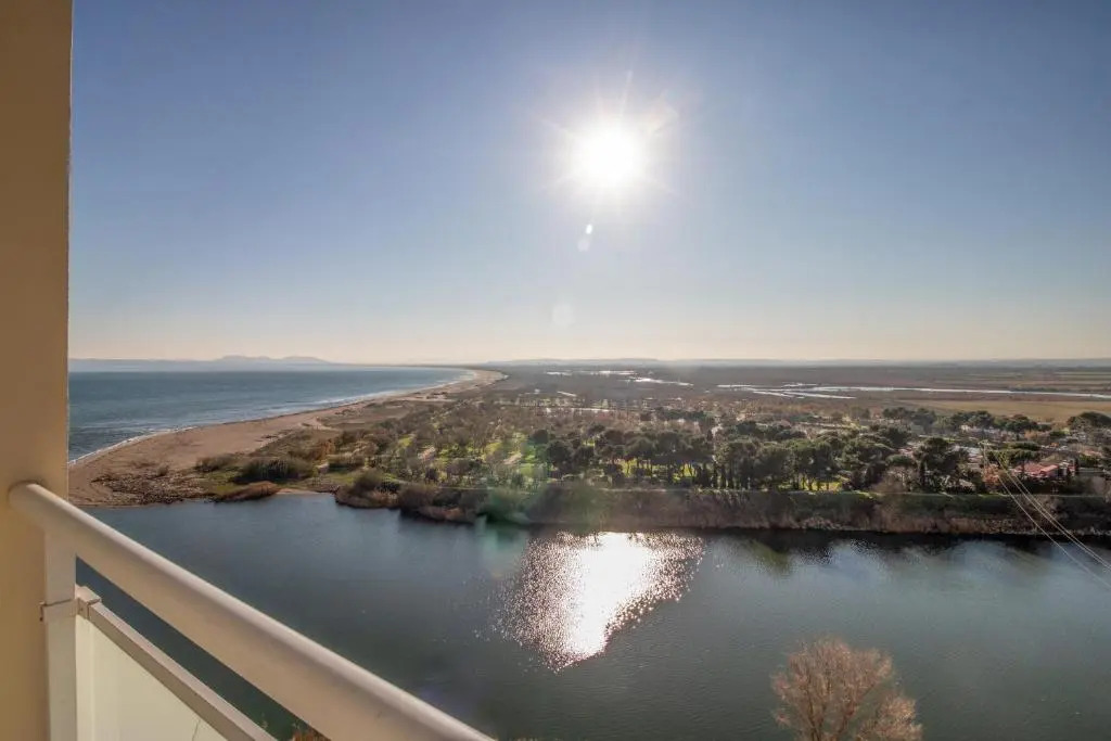 112-Apartamento soleado con vistas al mar