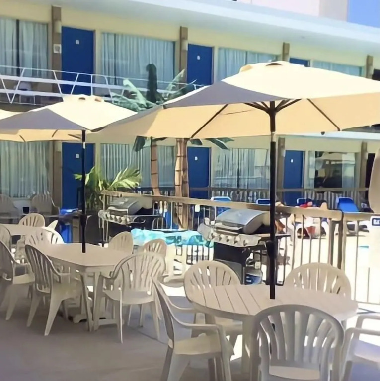 Beach Colony Motel