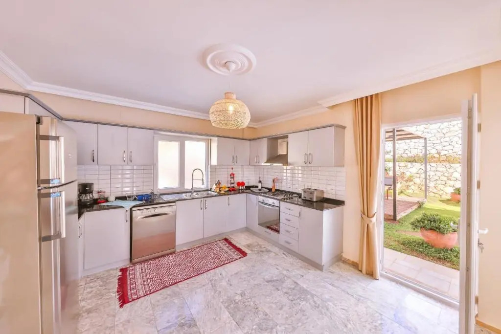 VILLA MYSTIC 5br/6bth Prvt Pool-Garden & Sea Views
