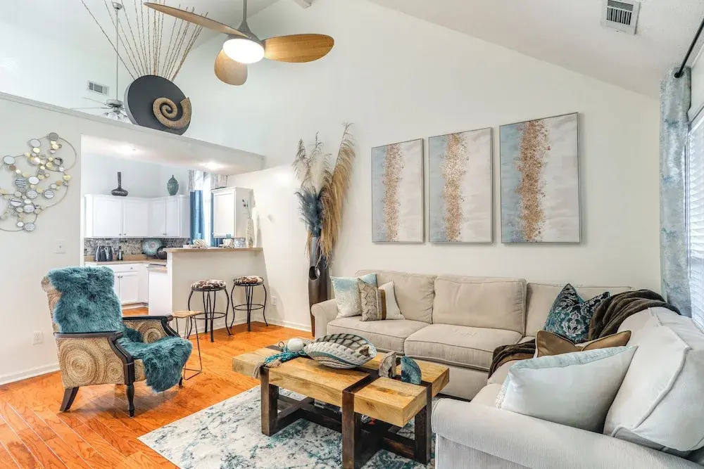 2 Mi to Shelby Farms: Charming Family Home w/ Yard
