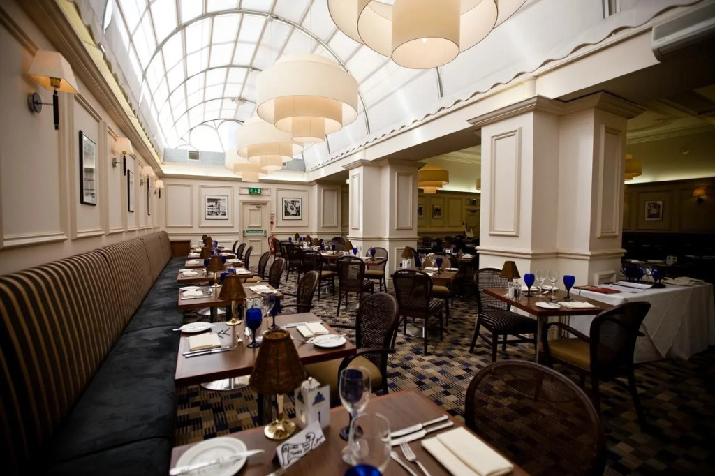 Norfolk Royale Hotel