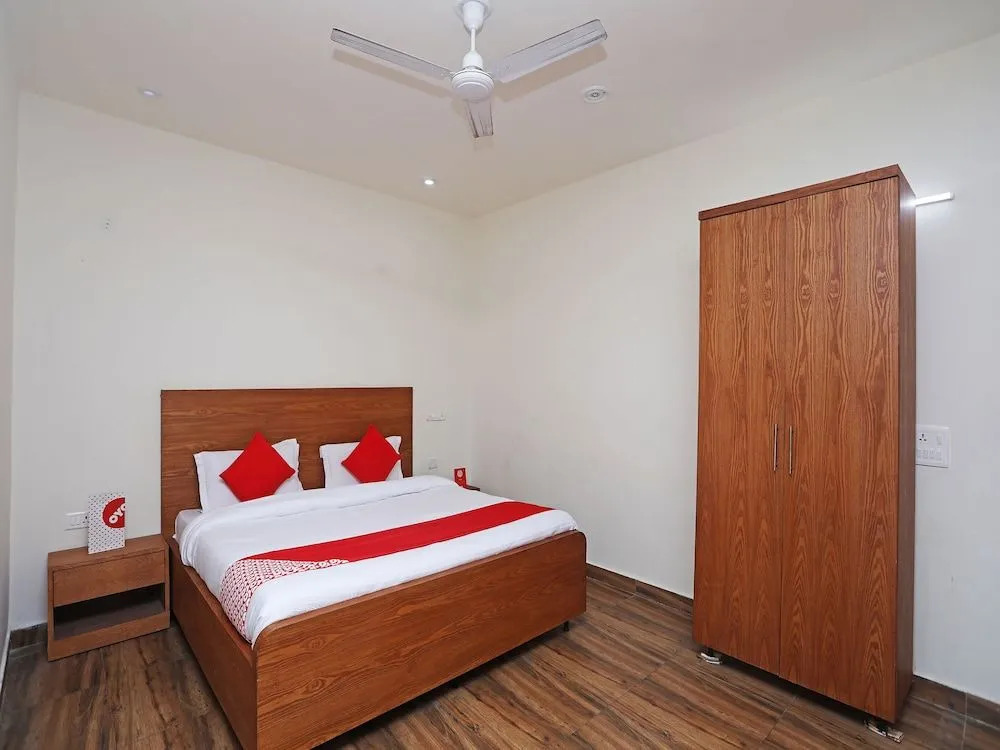 Oyo 18347 Hotel Mountain Inn