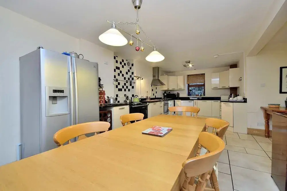 Betws Y Coed Holiday Home by Guestz