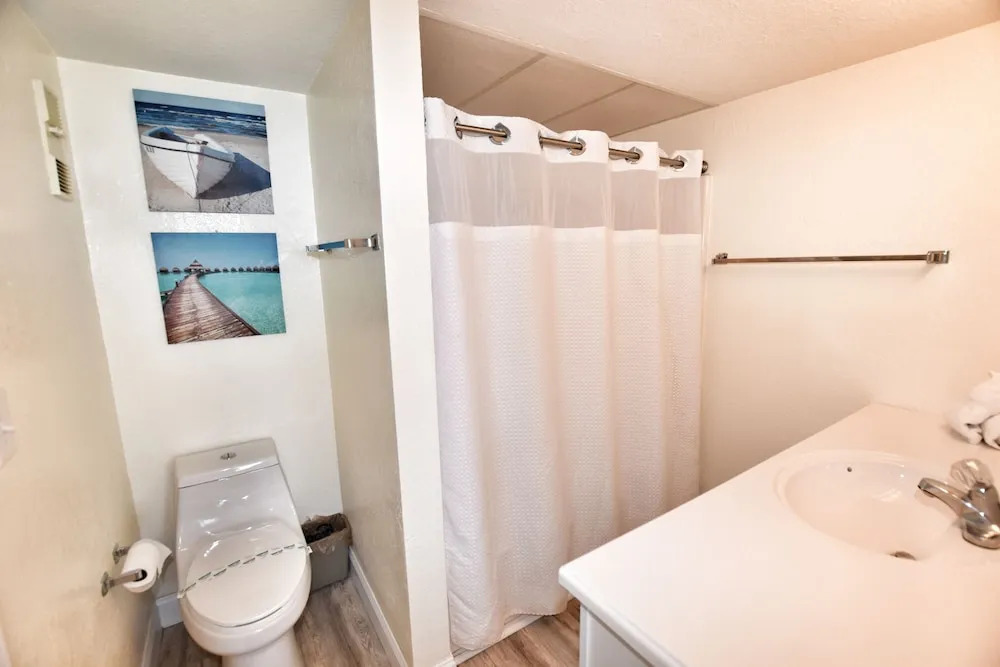 0301 Waters Edge Resort 3 Bedroom Condo by Redawning