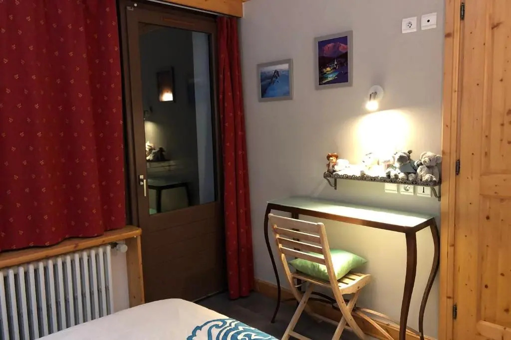 Warm Family Apartment