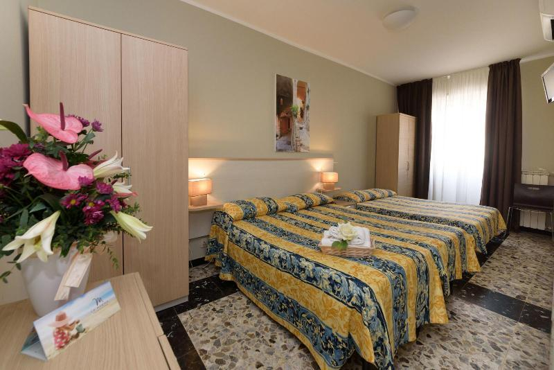Hotel La Marina