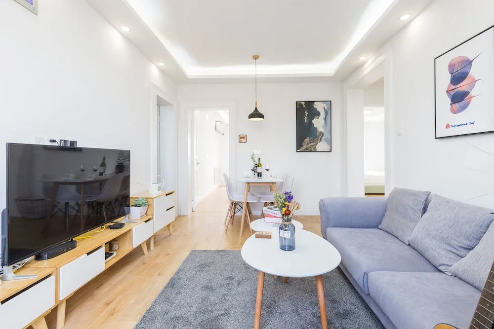 Lazy Apartment - Joy City