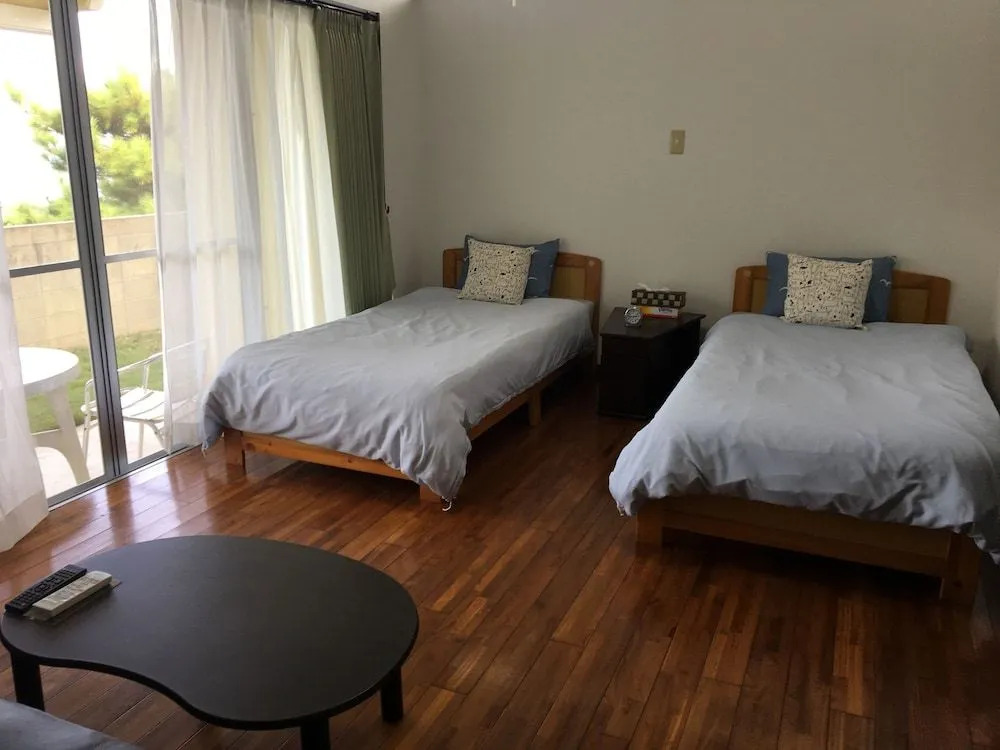 Pension Sakae Club