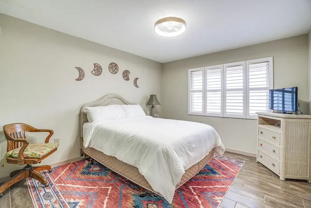 Close to Golf: Sun City Escape w/ Furnished Porch!