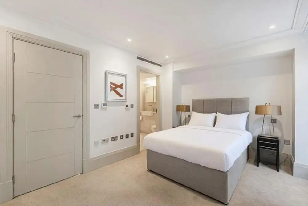 Luxury Mayfair Flat on Park Lane Hyde Park Views