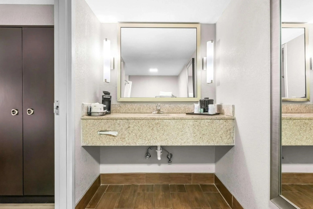 Best Western Executive Suites