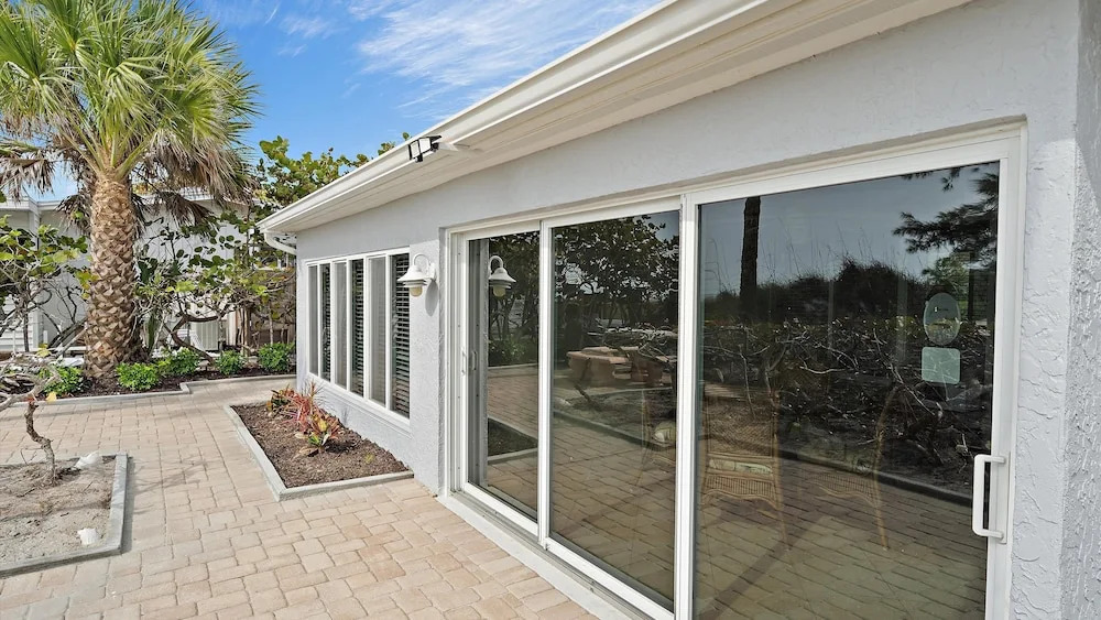 Las Hermanas 4 1 Bedroom Studio by RedAwning
