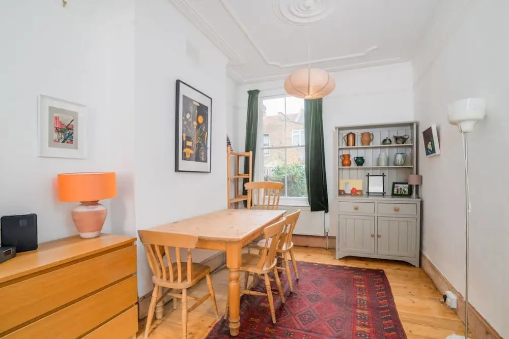 Homely and Spacious 4 Bed, up to 7 Guests, Dalston