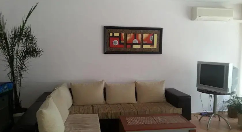 Grand Plaza Family Hotel