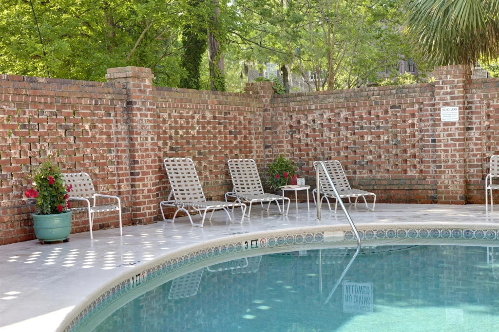 Best Western Sea Island Inn