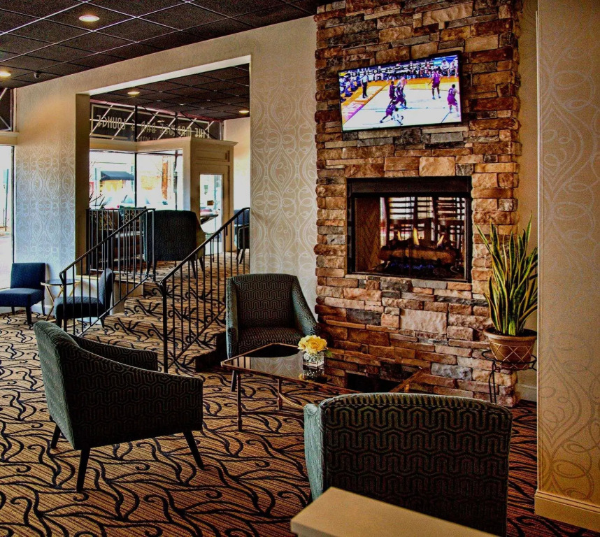 The Hotel Warner