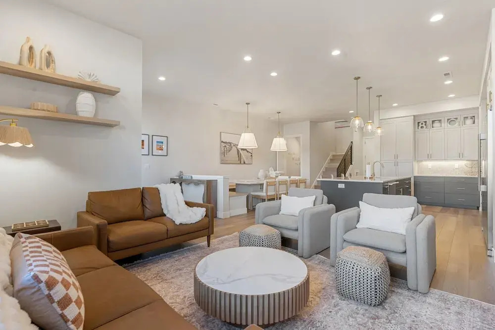 Sandy Cheeks 6 Bedroom Townhouse