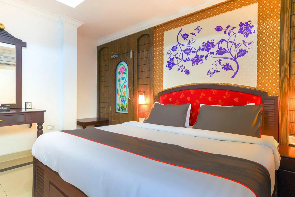 Collection O 50234 Hotel Geebee
