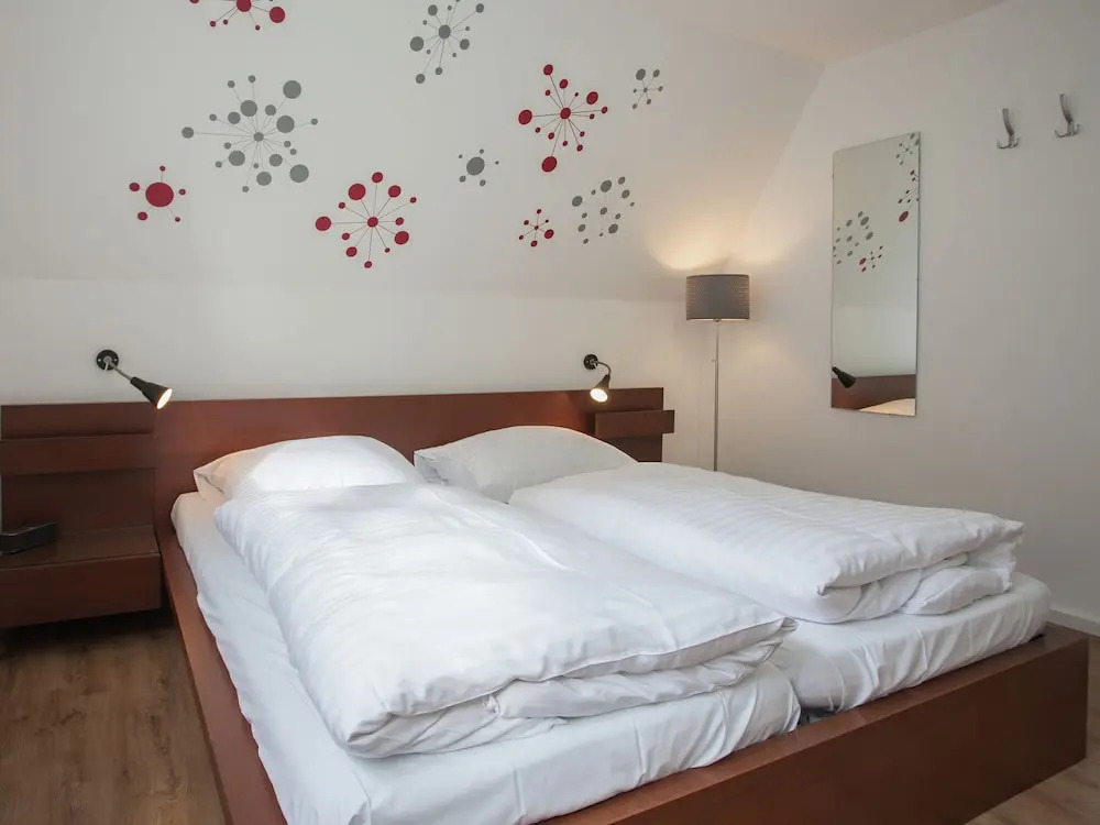 Holiday Home in a Quiet Location Directly Above the "Postwiese" Skiing Area in Neuastenberg