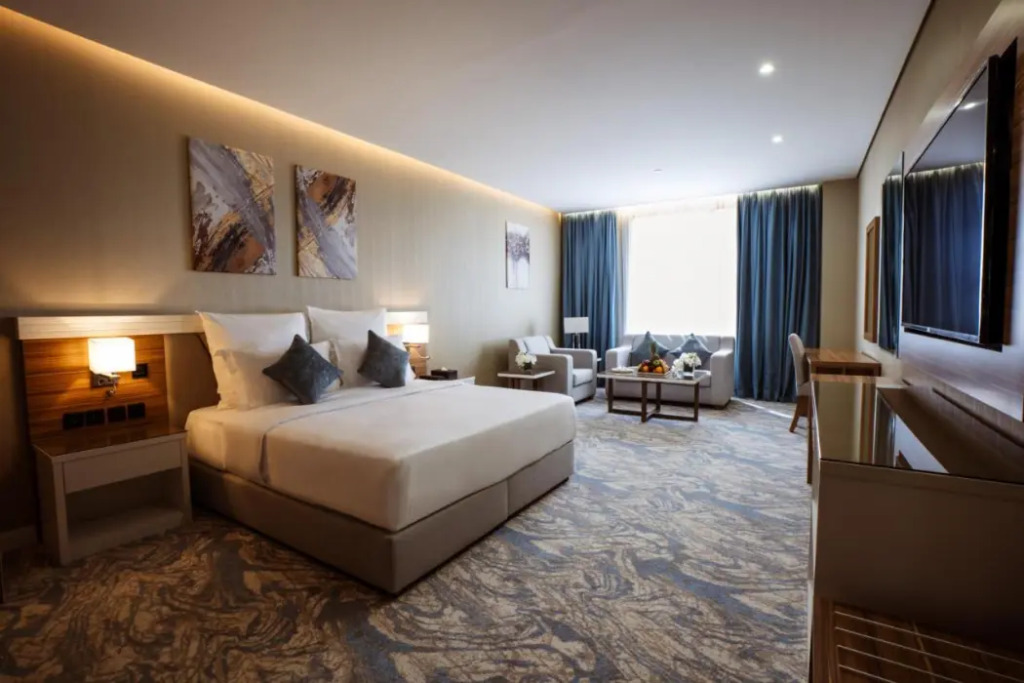 Cantonal Hotel by Warwick