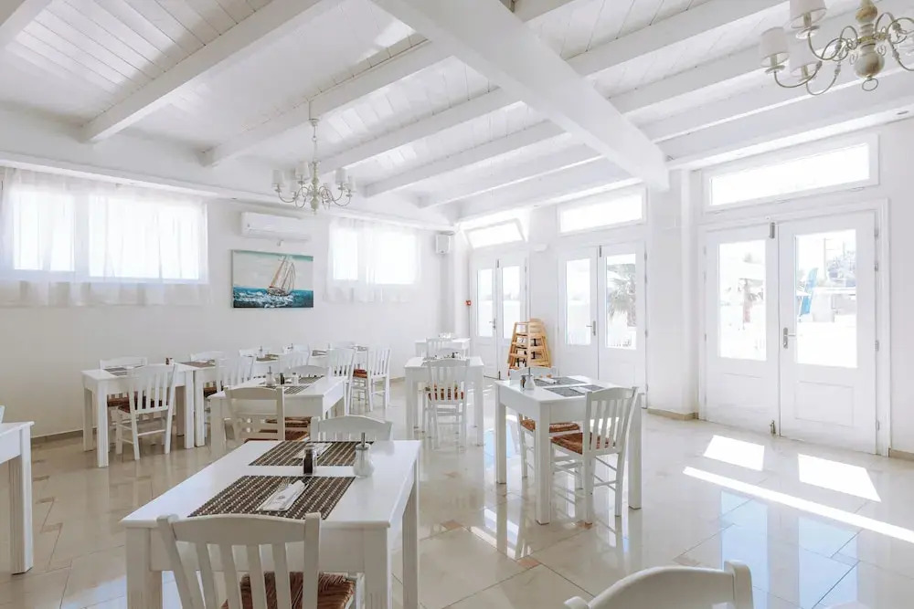 HOTIDAY Room Collection - Naxos