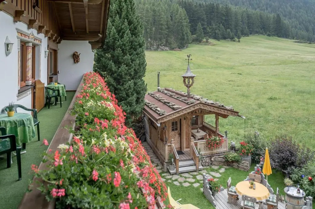 Apart Wiesengrund