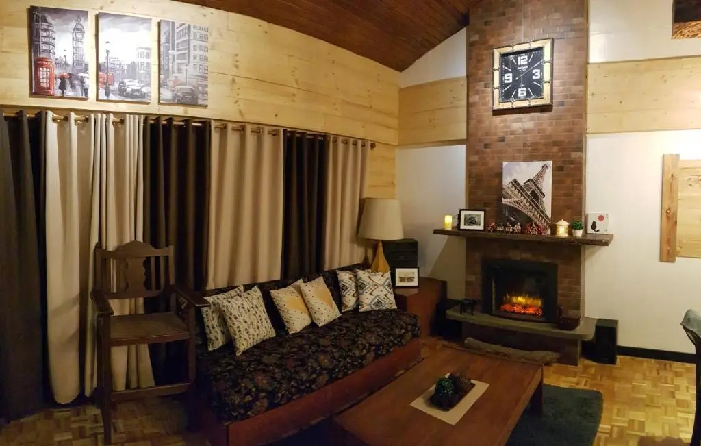 HOMESTAY DE MARQS - STYLISH and SPACIOUS 3 BEDROOM VACATION HOME