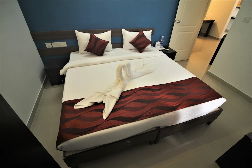 EZ Suites