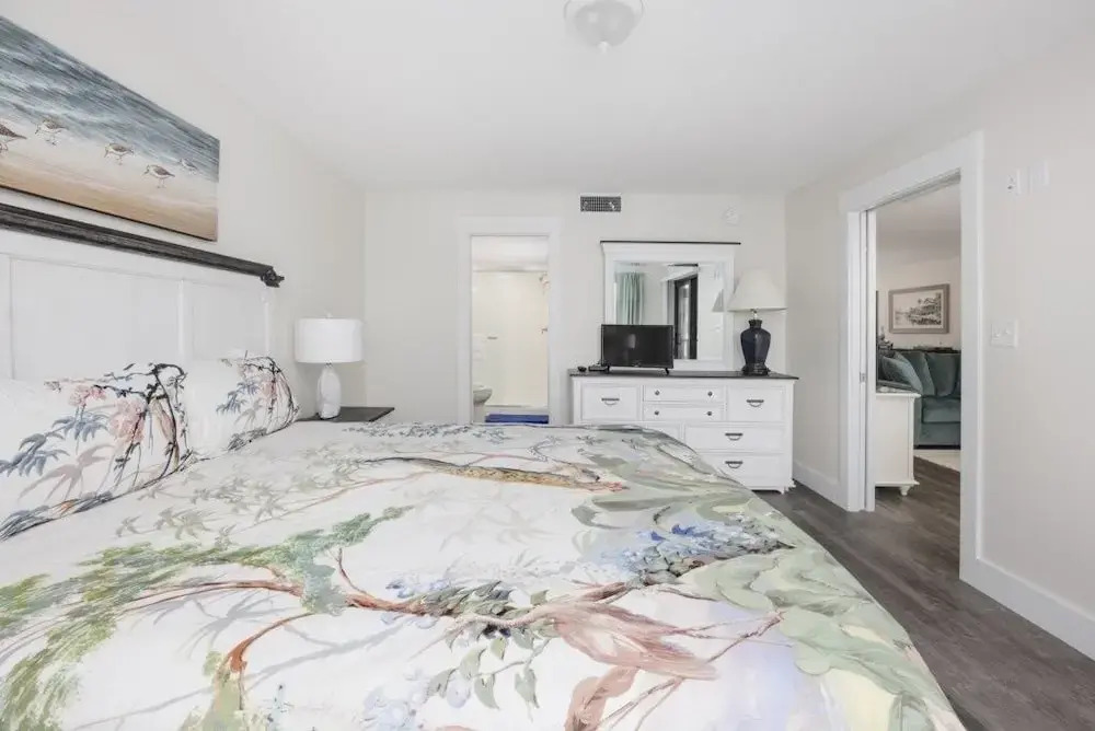 Pelicans Roost 204 2 Bedroom Condo by RedAwning