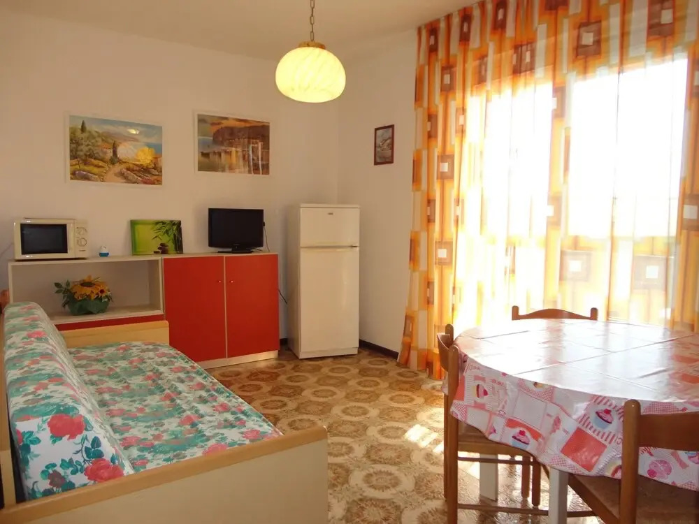 Beautiful Three-room Apartment With Large Terrace A C - 7 People by Beahost