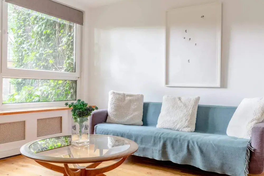 Spacious 1 Bedroom Apartment in Vibrant Angel