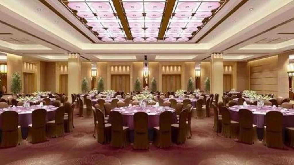 Grand New Century Hotel