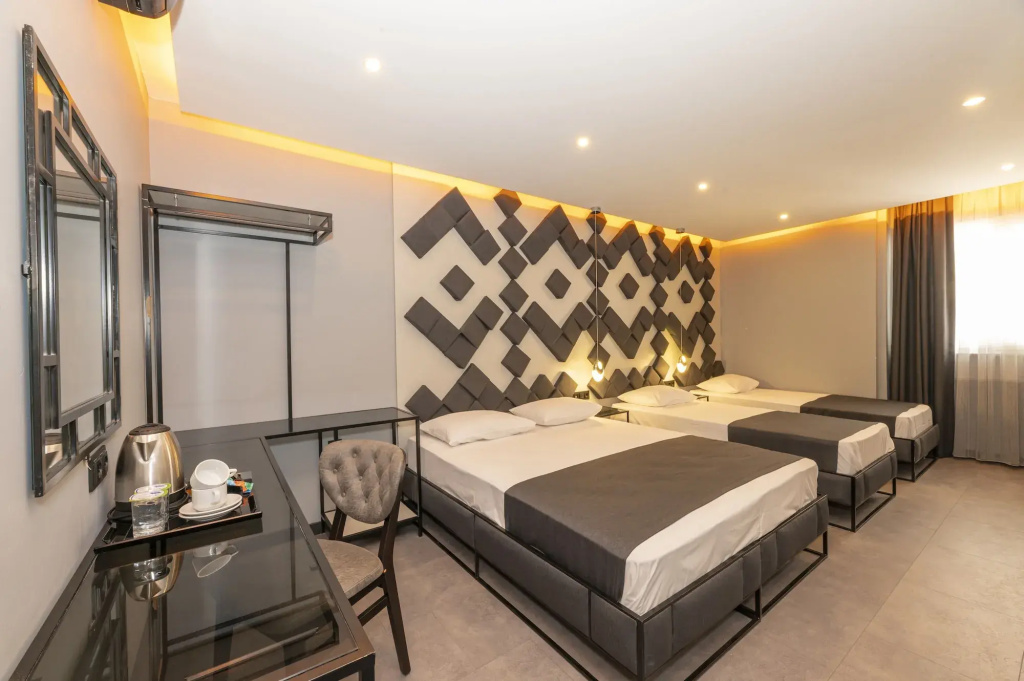 White Palace Hotel