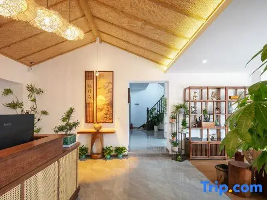 Xuanxuan·Lakeside Poetic Homestay (Millennium Ancient Street, Qianhu Lake, Ningbo)
