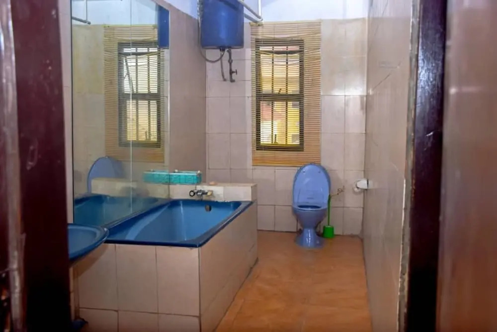 Inviting 2-bed Apartment in Lagos -canal Views