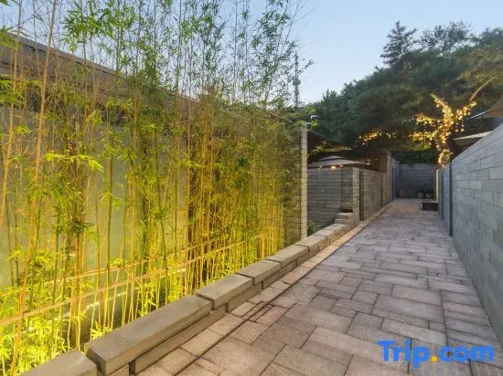 Junshan Yunyin Courtyard Tangquan Resort Hotel (Weihai Huancui Heji Branch)