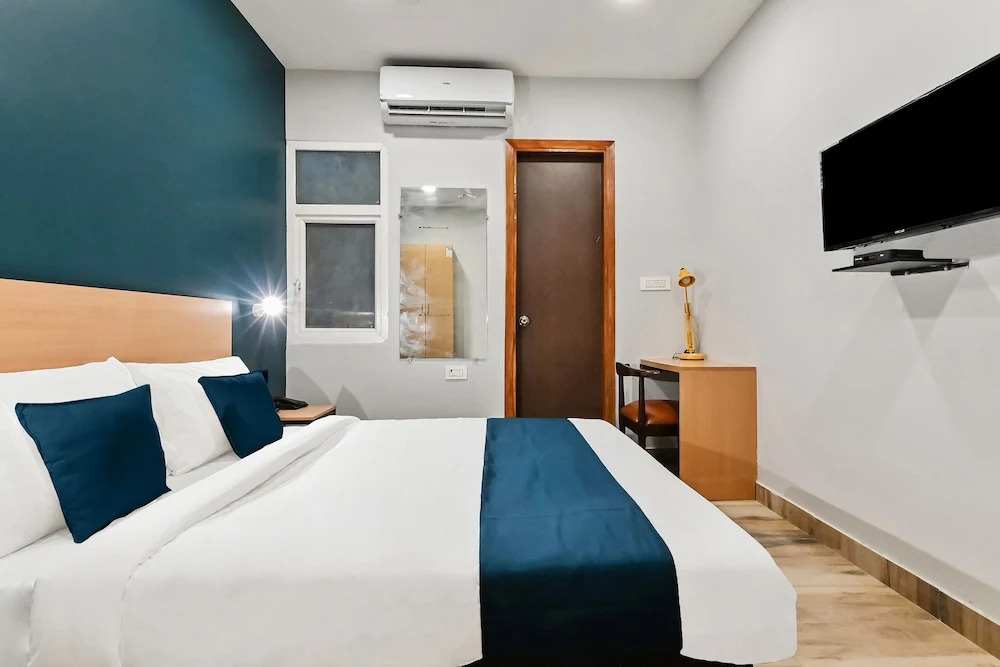 SilverKey Executive Stays 43483 near A One Hospital