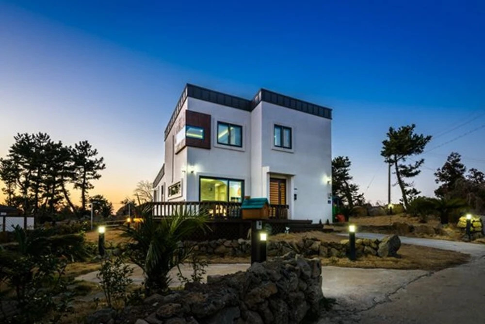 Seogwipo Sanbangsan-ui-achim Pension