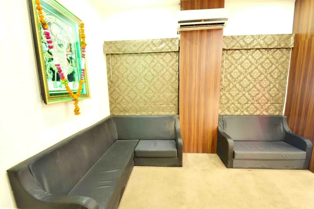 OYO 1546 The Sensation Hotel