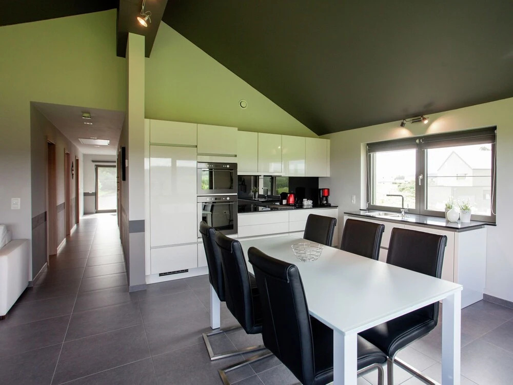 Lush Holiday Home with Private Swimming Pool in Tenneville