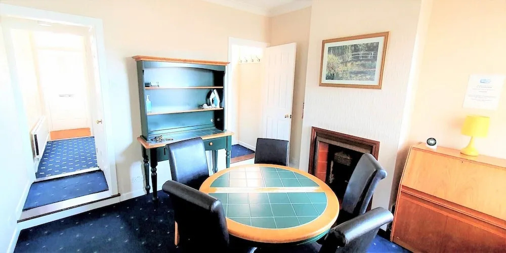 3-bedroom Victorian House With Superfast Wi-fi