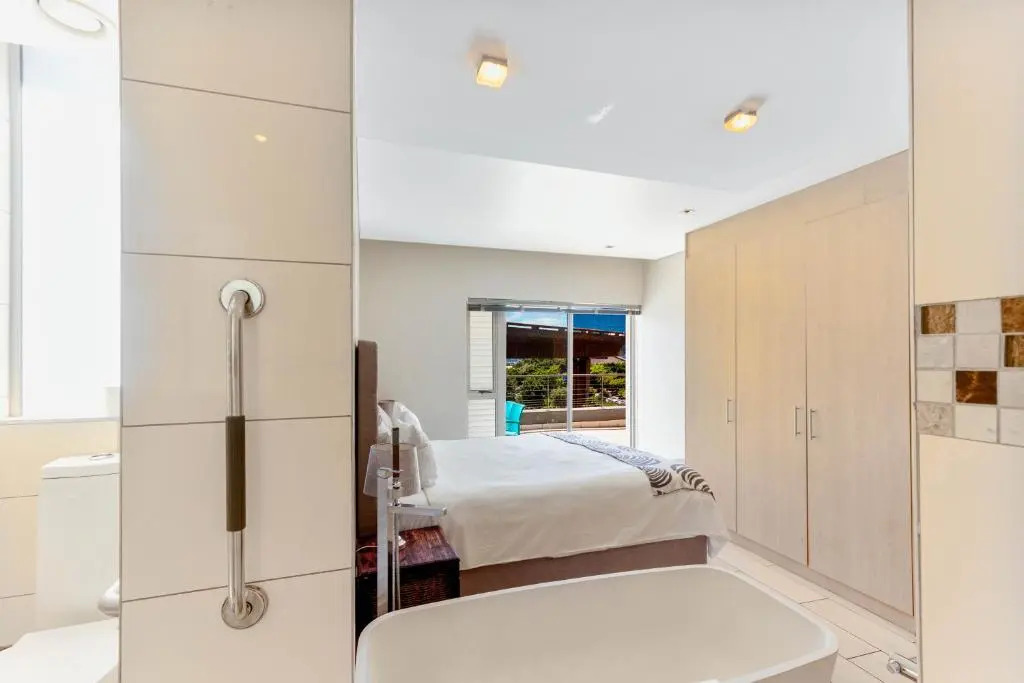 Three Bedroom Apartment - De Waterkant