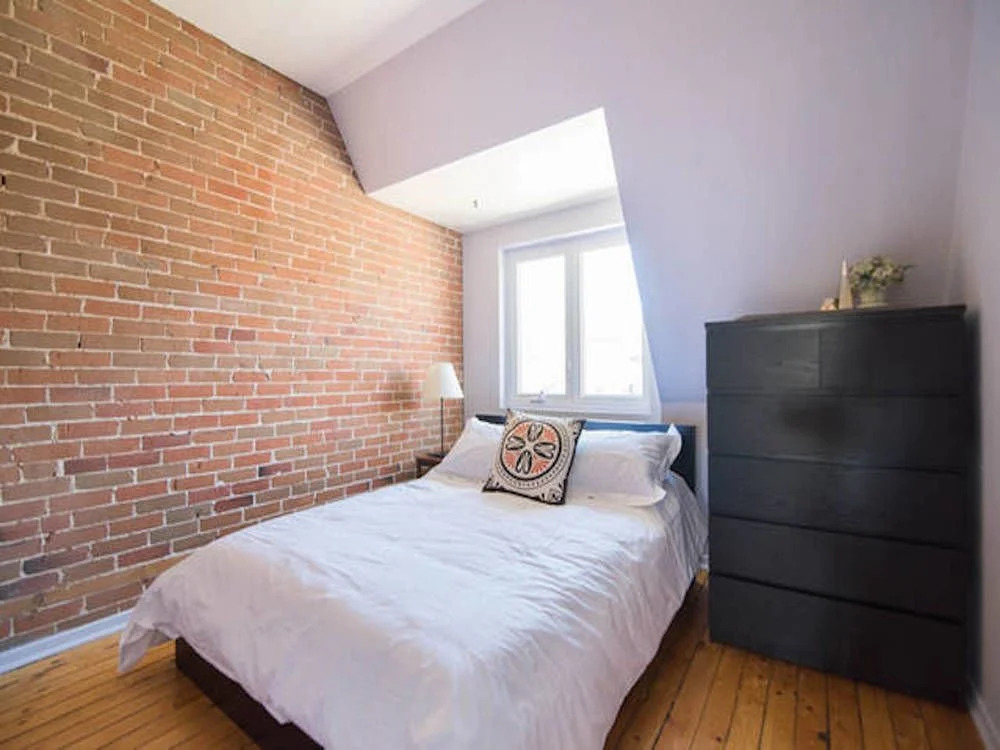 LM Stays - 142 James Street Loft