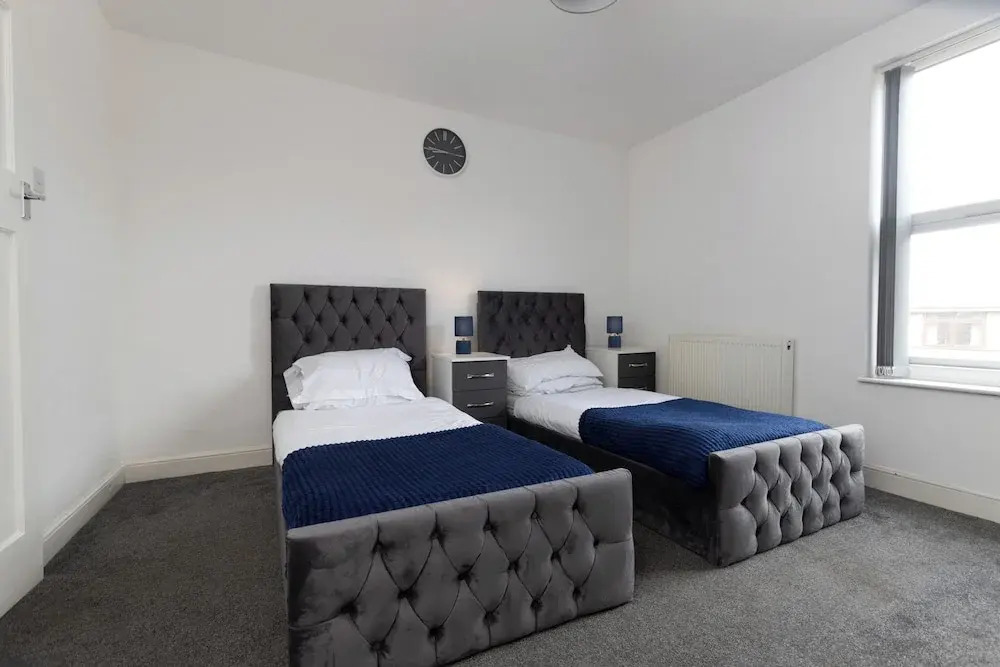 Cozy Nottingham Retreat Entire Home With 4 Bedroom