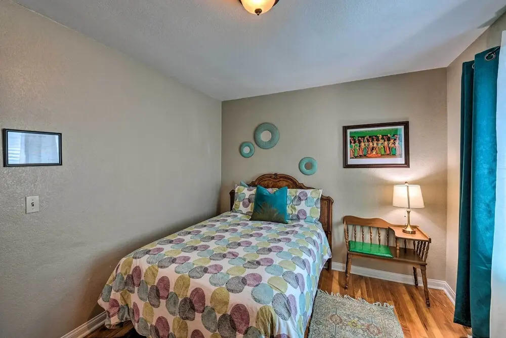 Vintage Downtown Vegas Retreat < 3 Mi to Strip!